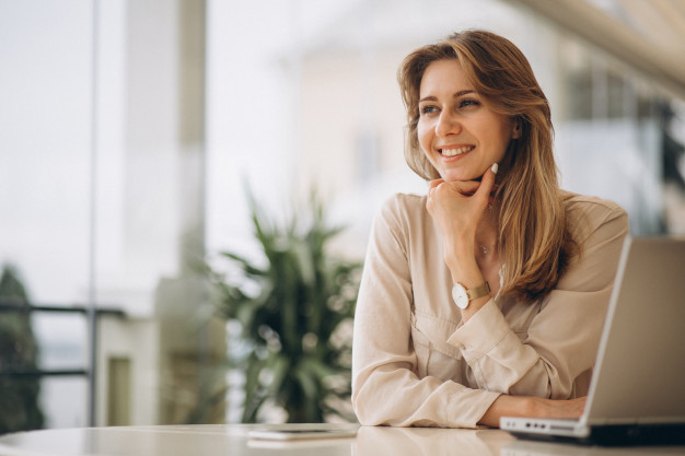 Mulheres na tecnologia: rompendo a barreira de gênero nas empresas