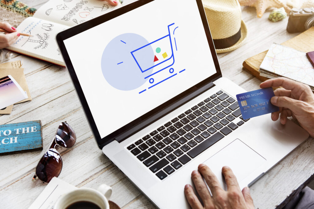 Como os brasileiros decidem onde comprar no e-commerce?