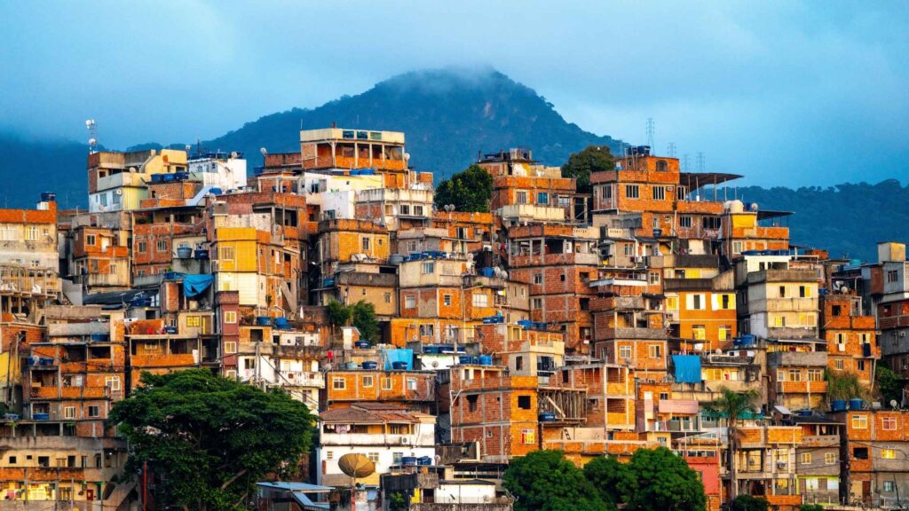 Consumo nas favelas: um mercado valioso para as marcas